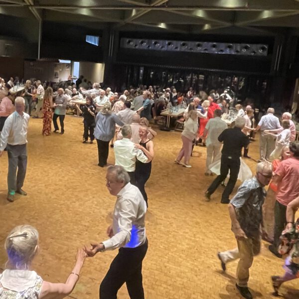 Ankündigung "Tanz in den Mai"